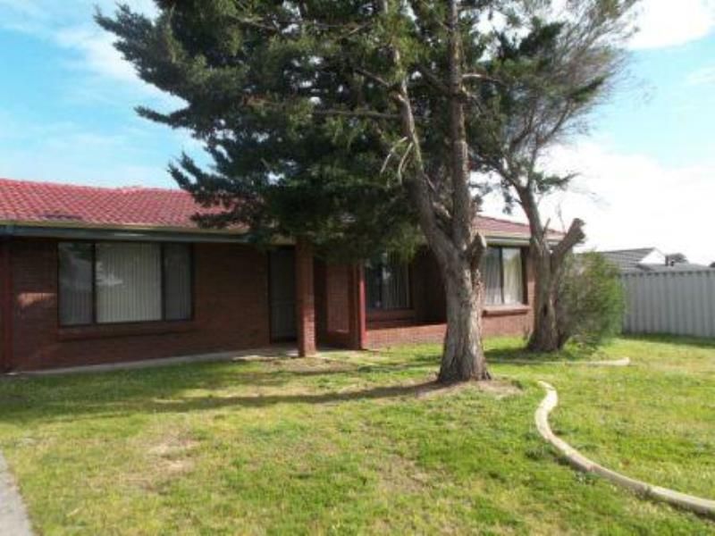 4 Shaw Close, Withers WA 6230, Image 0