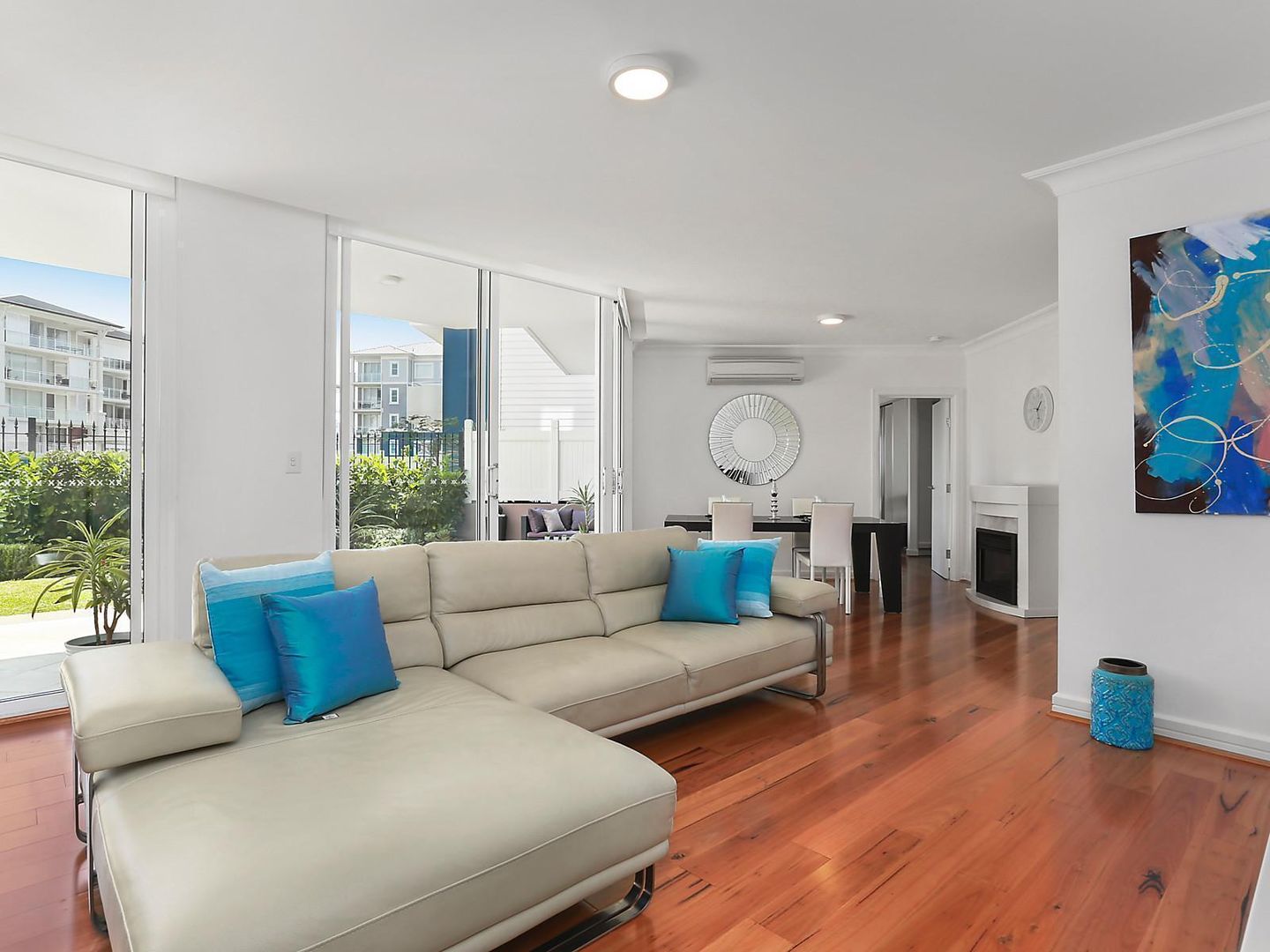 106/28 Peninsula Drive, Breakfast Point NSW 2137, Image 2