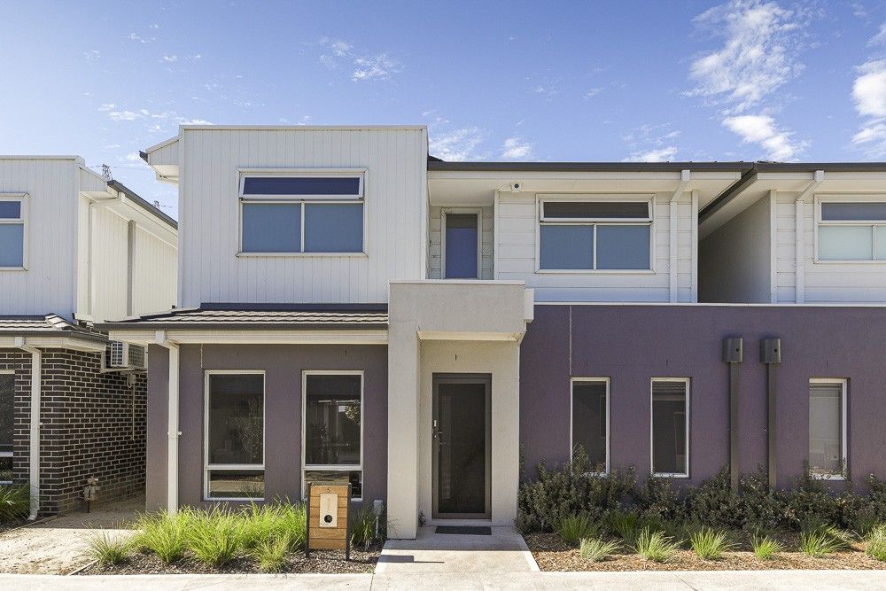 5 Kangaroo Paw Court Taylors Lakes Property History Address