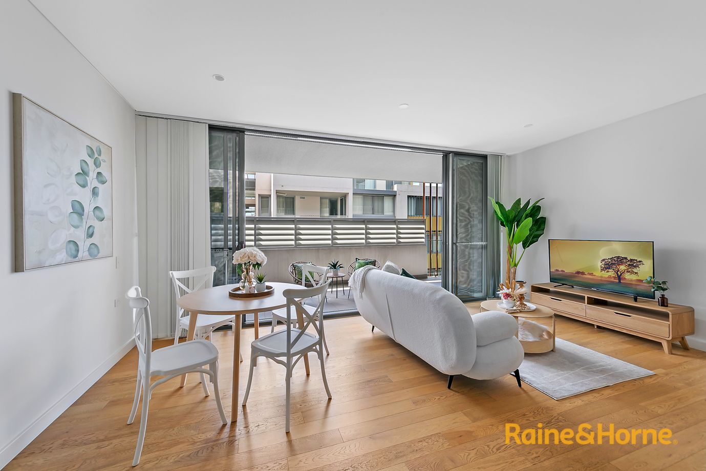 2 bedrooms Apartment / Unit / Flat in 205/3 Smith Street RYDE NSW, 2112