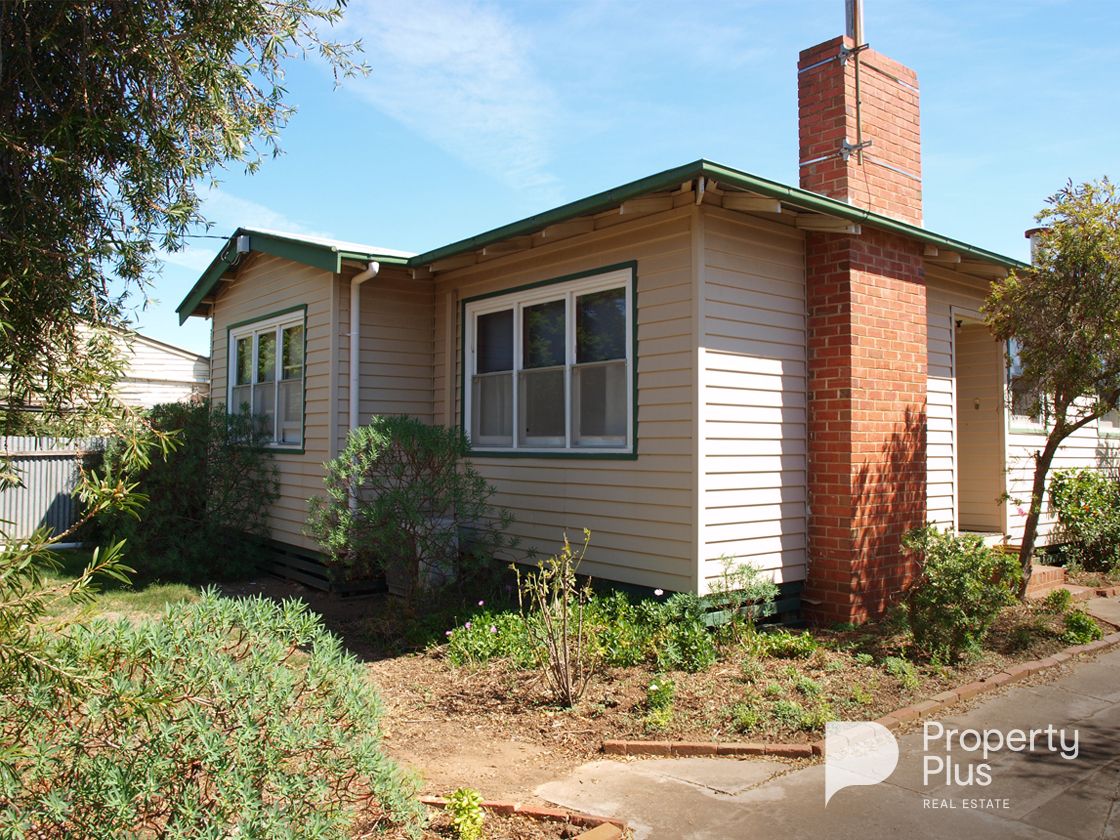 32 Armstrong Street, Charlton VIC 3525, Image 0