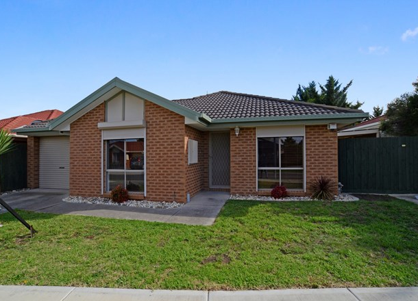 12B Santolin Drive, Hillside VIC 3037