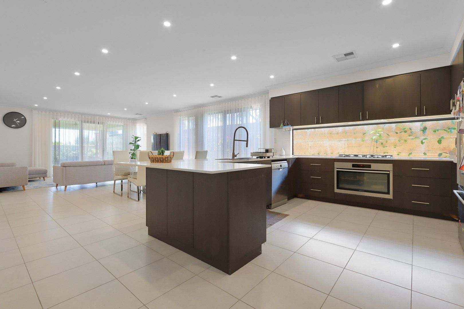 4 bedrooms House in 4 Cervara Avenue STIRLING WA, 6021