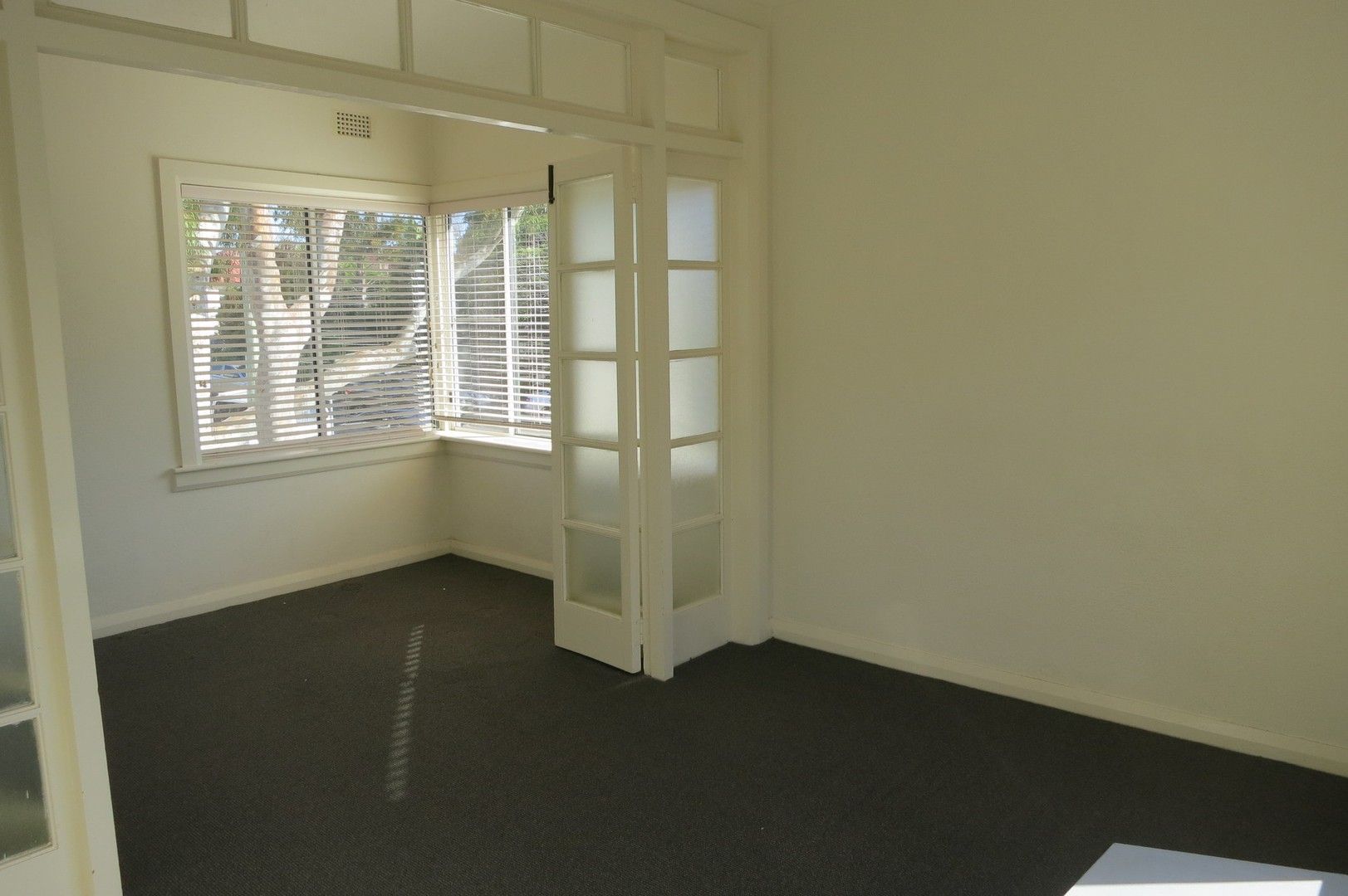 2 bedrooms Apartment / Unit / Flat in 2/9 Laguna Street VAUCLUSE NSW, 2030