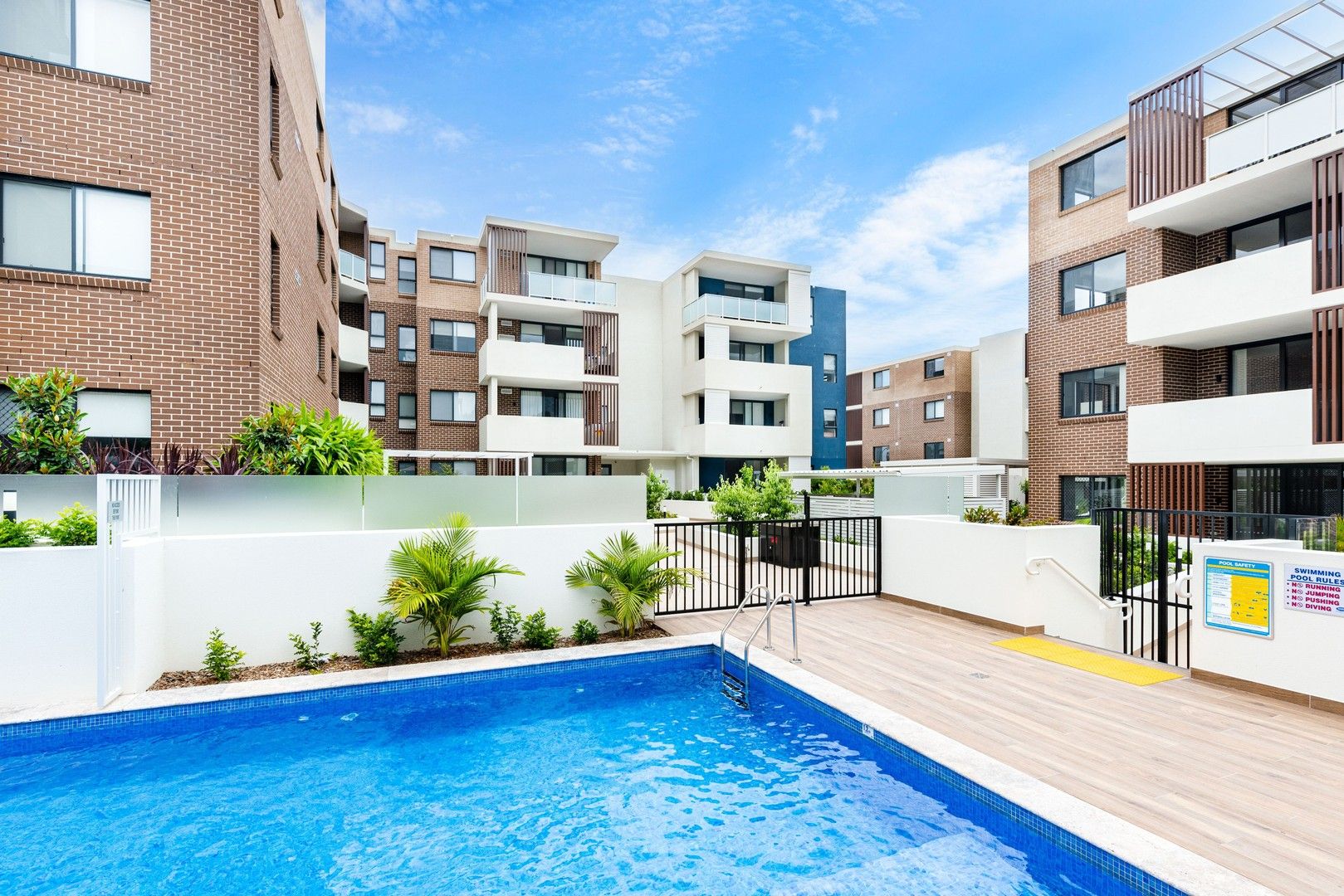 2 bedrooms Apartment / Unit / Flat in 2/9 Terry Road ROUSE HILL NSW, 2155