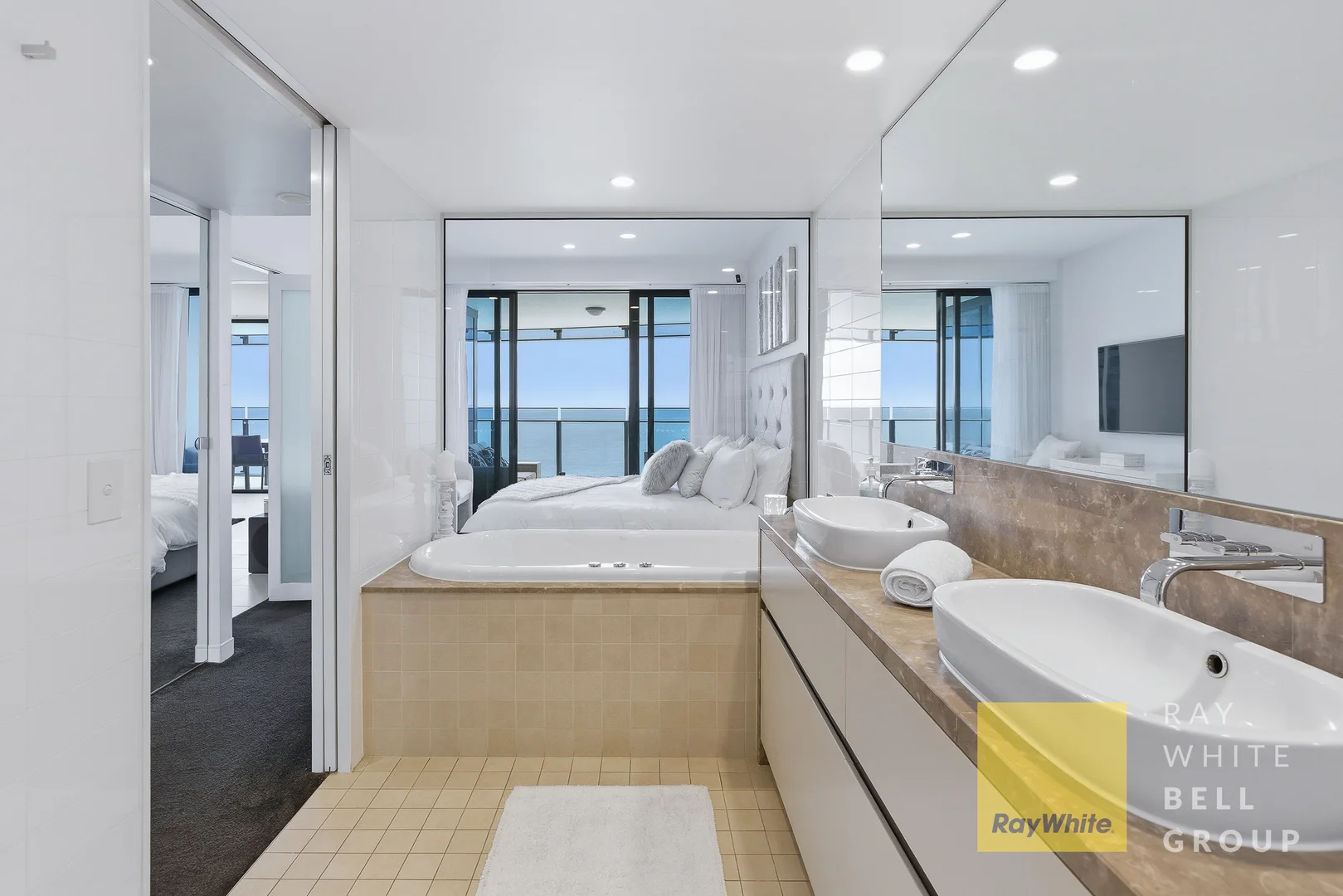 Additional image 17 of 2502/4 The Esplanade, Surfers Paradise QLD 4217