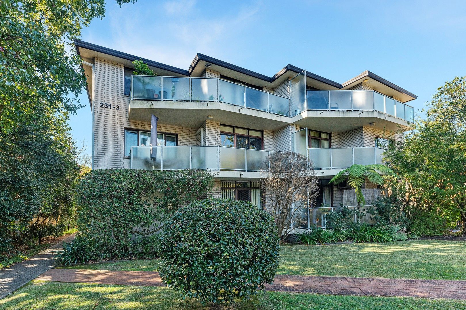 2 bedrooms Apartment / Unit / Flat in 5/231 Pacific Highway LINDFIELD NSW, 2070