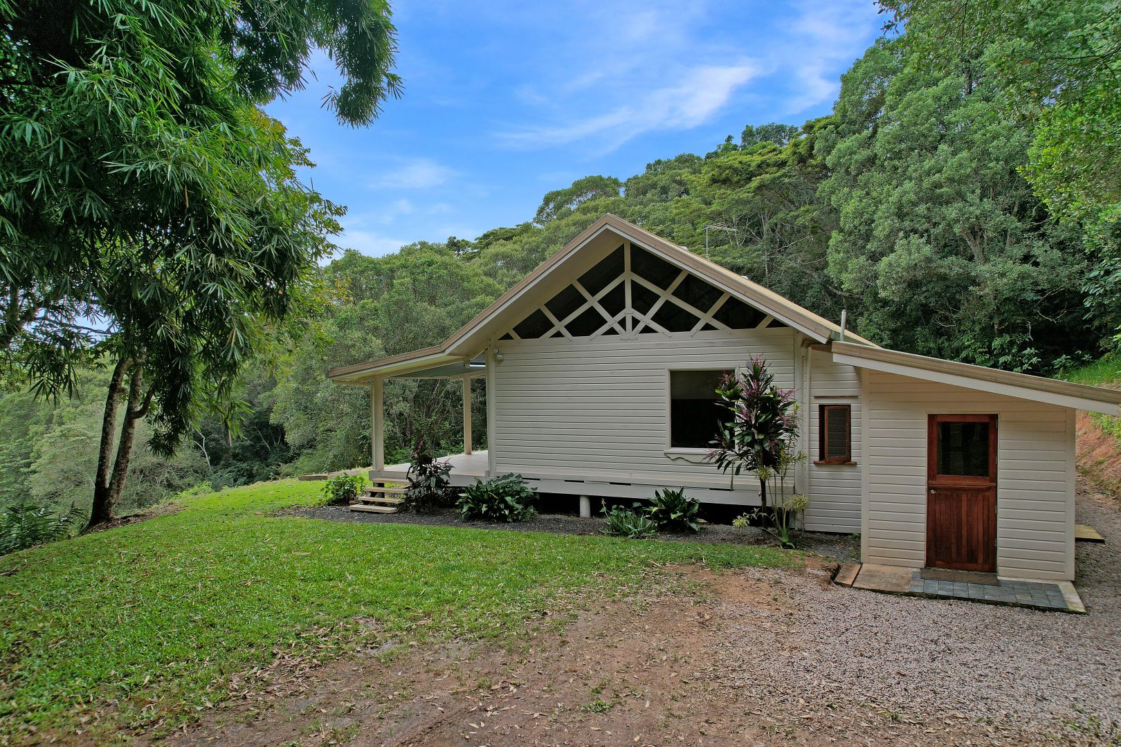 217 Winfield Rd, Lake Eacham QLD 4884, Image 1