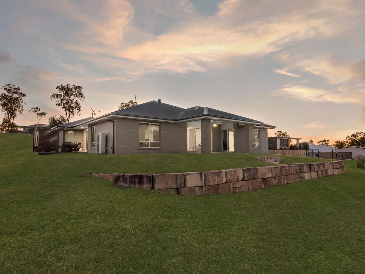 13 Drysdale Place, Kensington Grove QLD 4341