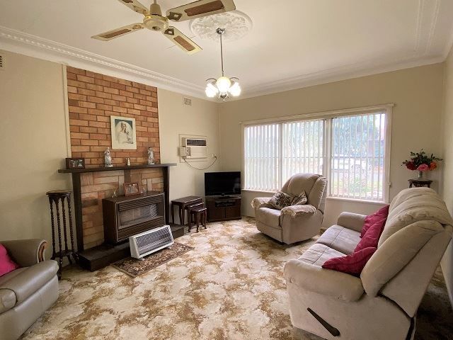 1 Booroomugga Street, Cobar NSW 2835, Image 2