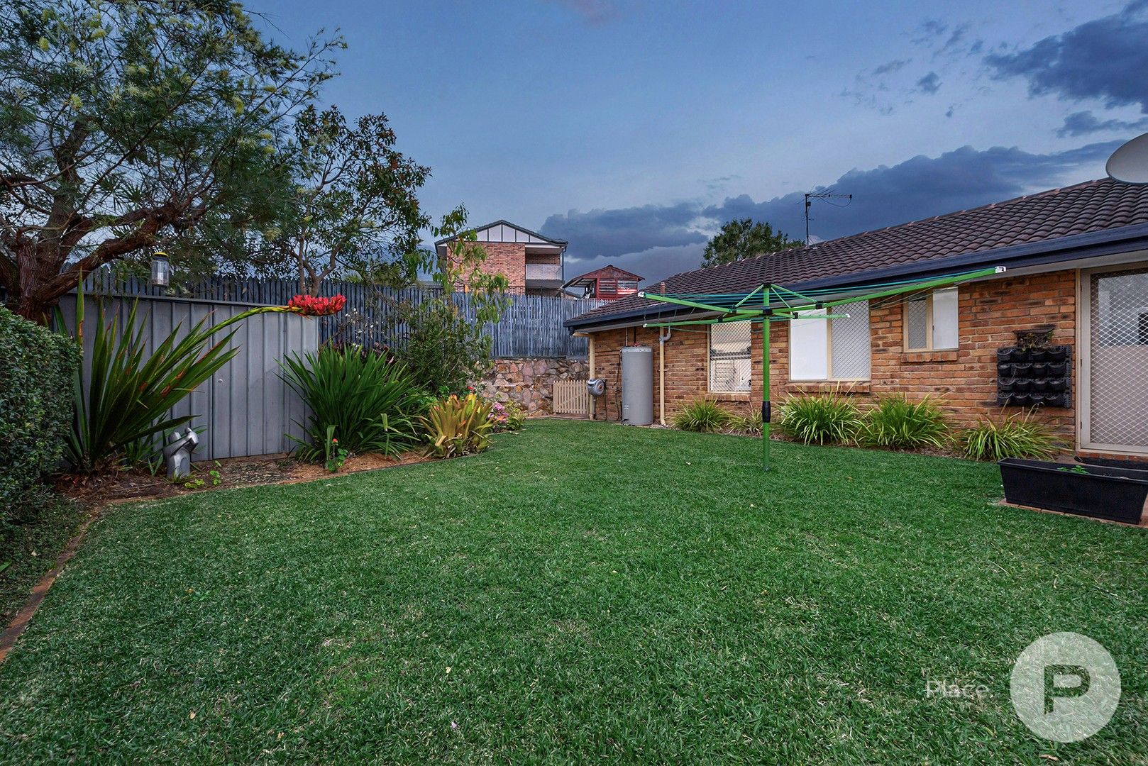 27 Paramount Circuit, McDowall QLD 4053 Domain