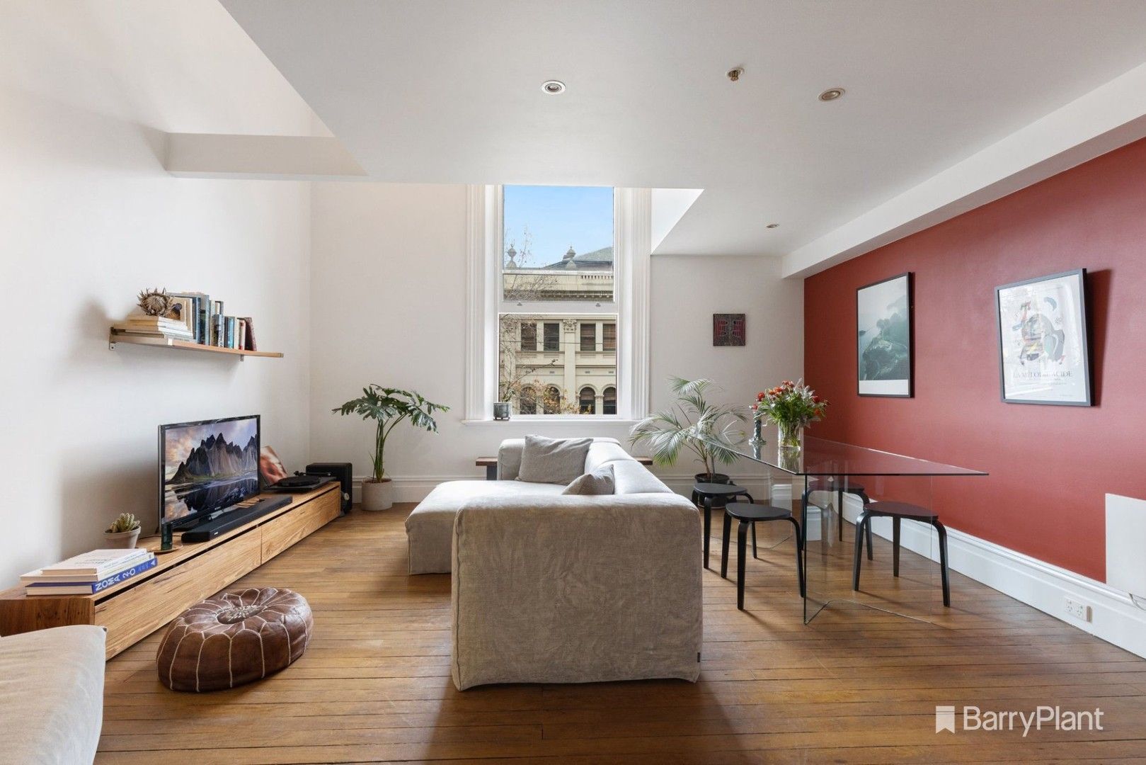 2 bedrooms Apartment / Unit / Flat in 5/390 Russell Street CARLTON VIC, 3053