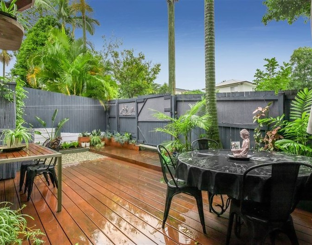 2/94 Haig Street, Gordon Park QLD 4031