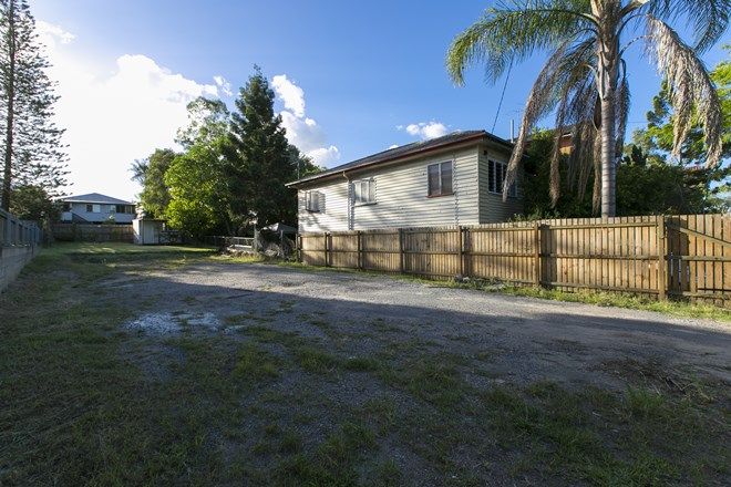 Picture of 15 Logan Street, GREENSLOPES QLD 4120