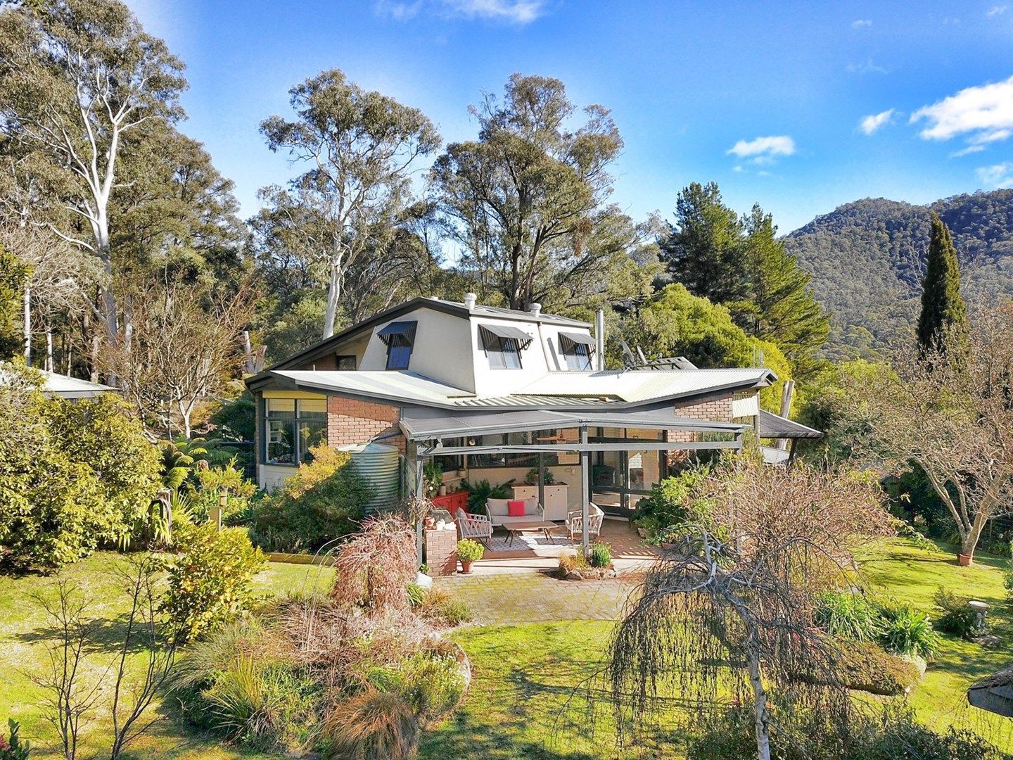 304 Great Alpine Road, Harrietville VIC 3741, Image 0