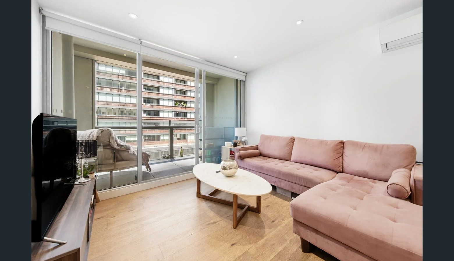 Additional image 4 of 702W/888 Collins Street, Docklands VIC 3008