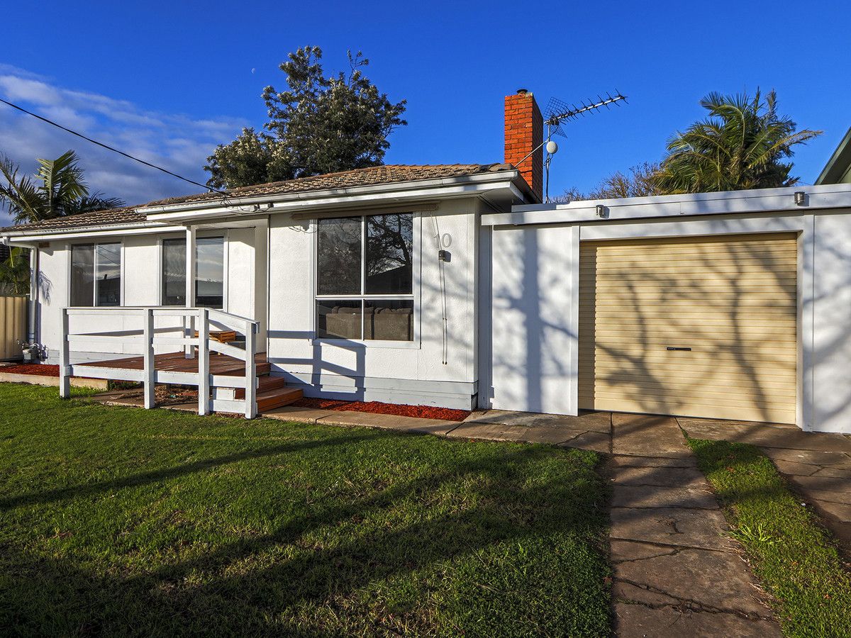 2 bedrooms House in 10 McCole Street SALE VIC, 3850