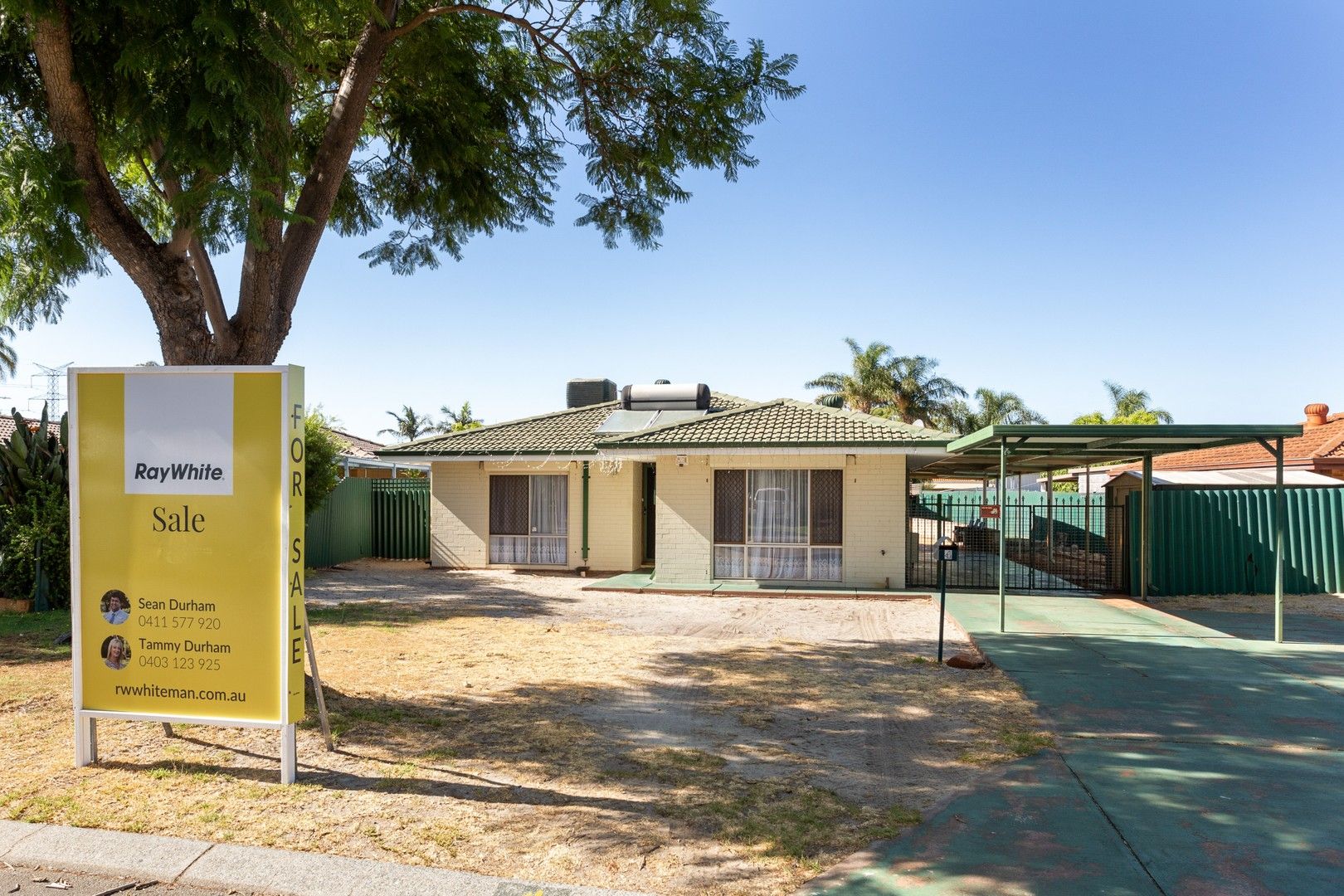 3 bedrooms House in 4 Chireton Place BEECHBORO WA, 6063