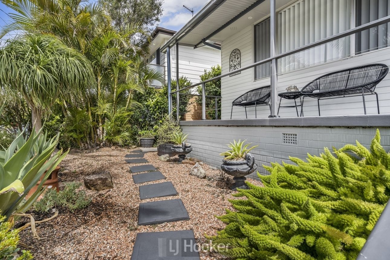 2 Mount Waring Road, Toronto NSW 2283, Image 2