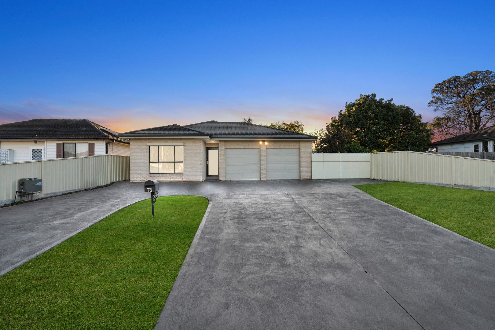 4 bedrooms House in 12 Adams Crescent ST MARYS NSW, 2760