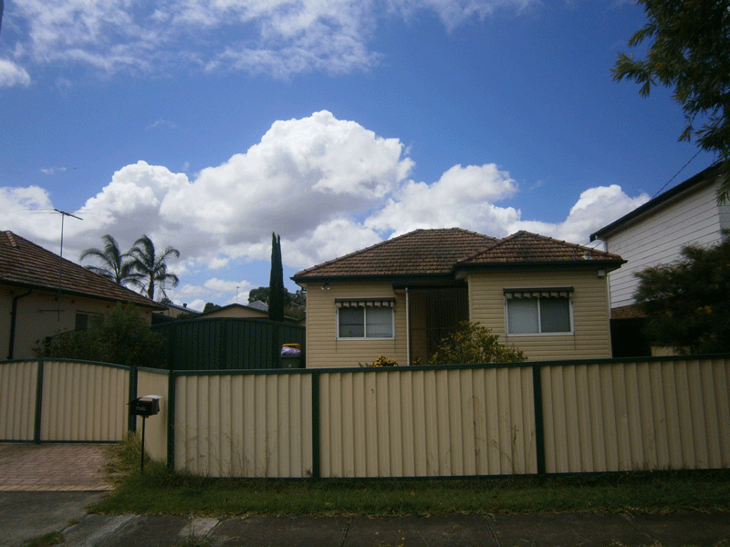 5 Murray Street, Greenacre NSW 2190