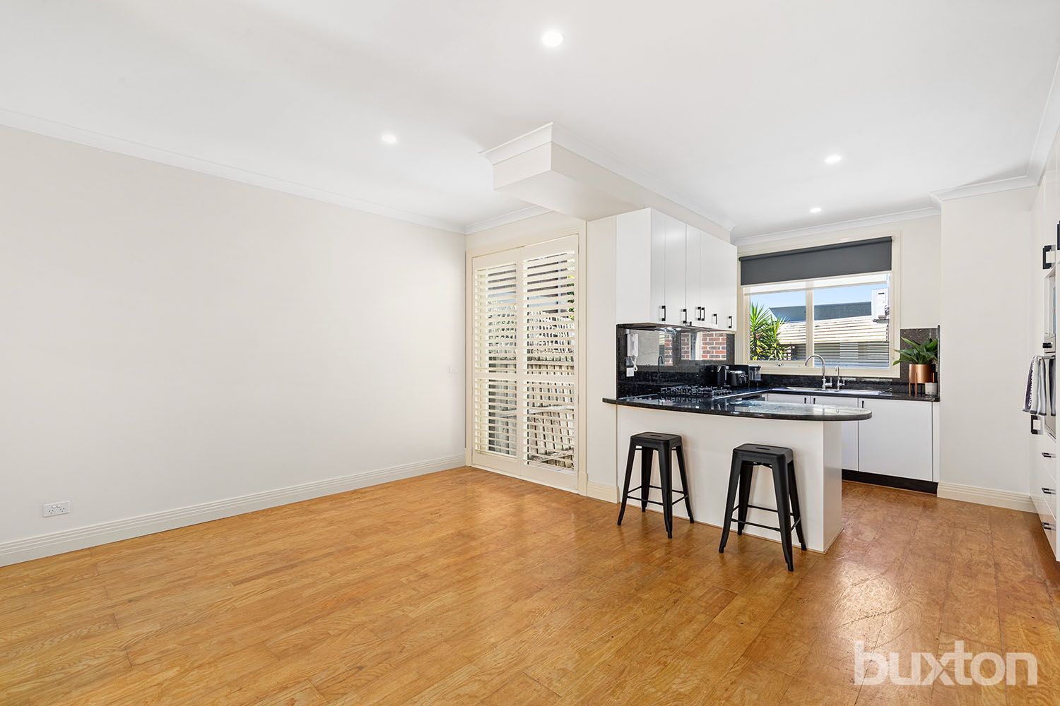 13c Broadway, Elwood VIC 3184 Townhouse For Rent 1,100 Domain