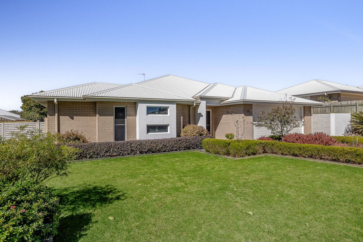 324 Ramsay Street, Middle Ridge QLD 4350, Image 1