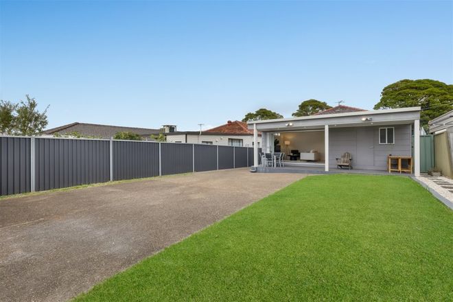 Picture of 30 Draper Ave, ROSELANDS NSW 2196