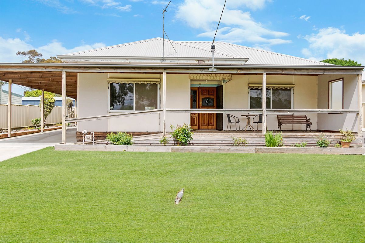 3 bedrooms House in 71 Digby Road HAMILTON VIC, 3300