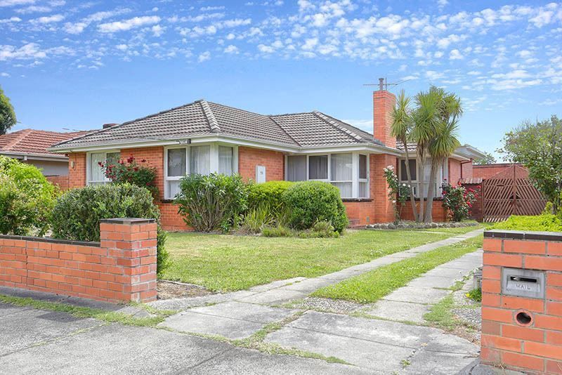 3 bedrooms House in 53 Hilton Street MOUNT WAVERLEY VIC, 3149