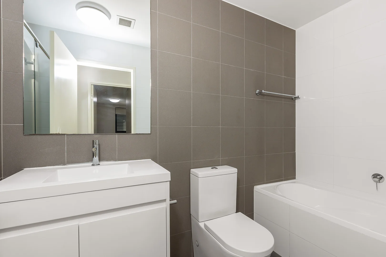 Additional image 5 of 404/19-21 Prospect Street, Rosehill NSW 2142