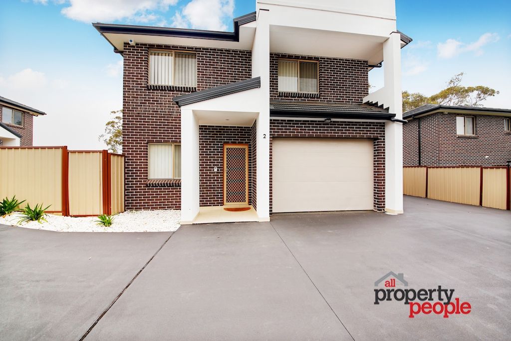 2/16 Groundsel Avenue, Macquarie Fields NSW 2564, Image 0