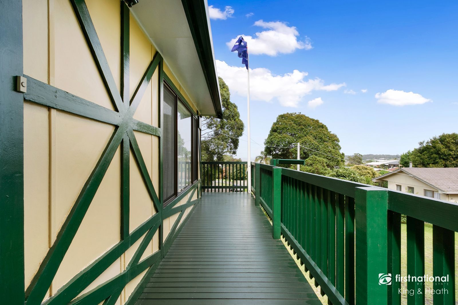 3 Roslyn Court, Lakes Entrance VIC 3909, Image 1