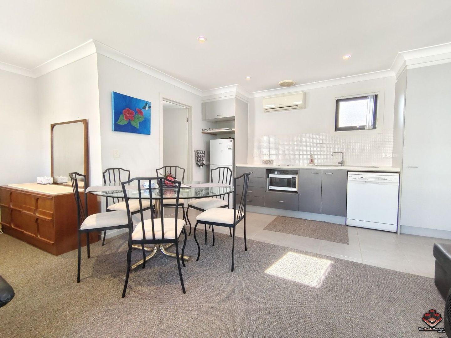 ID21114049/16 Surbiton Court, Carindale QLD 4152 Apartment For Rent