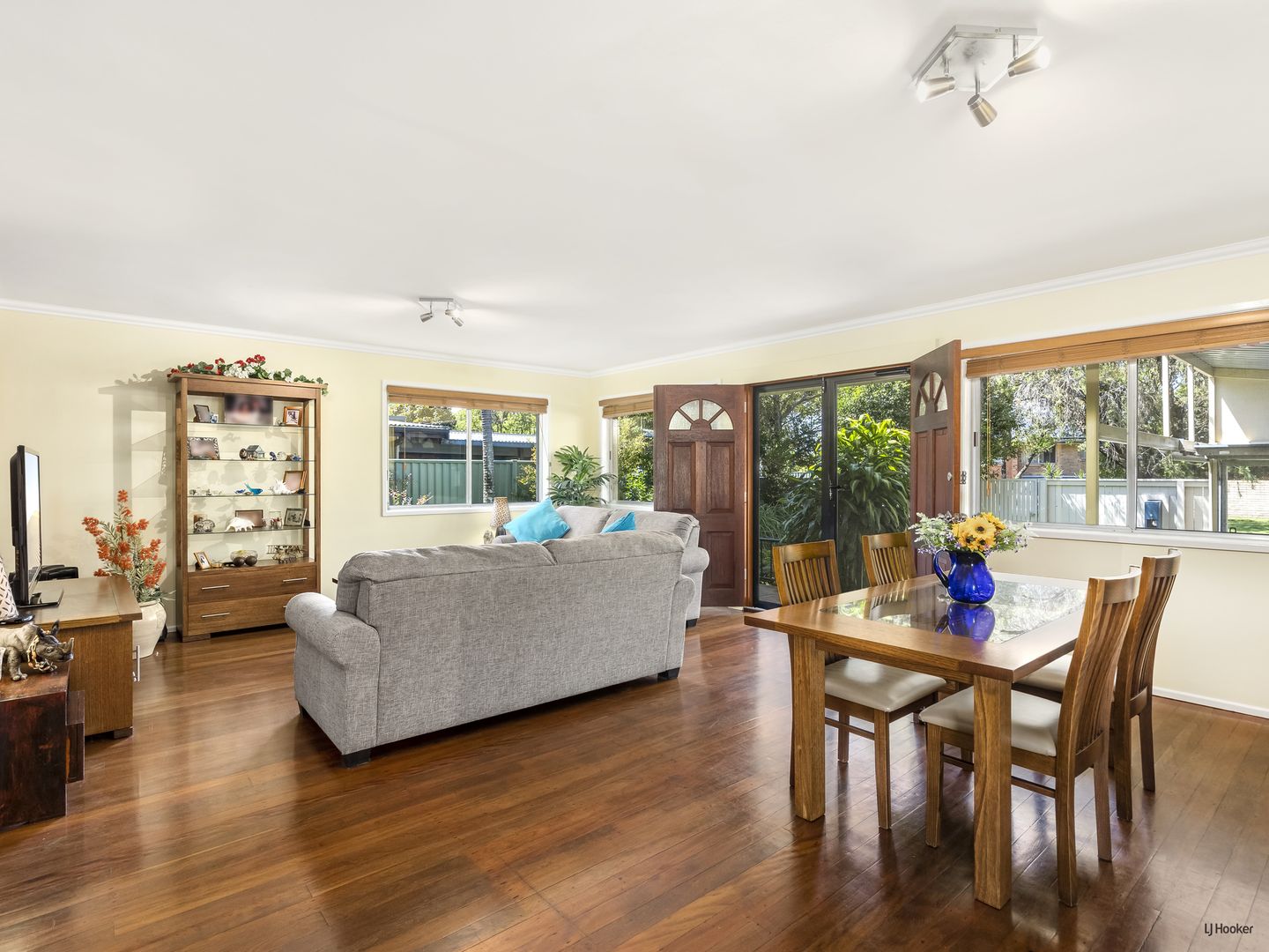 19 Binya Avenue, Coolangatta QLD 4225, Image 2