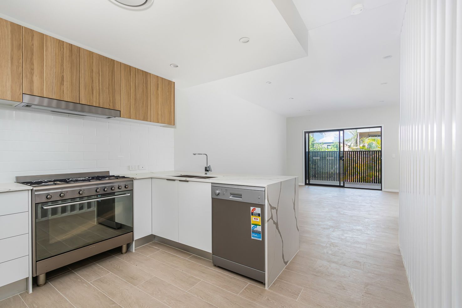 3 bedrooms Townhouse in 9/14-18 Deviney Street MORNINGSIDE QLD, 4170
