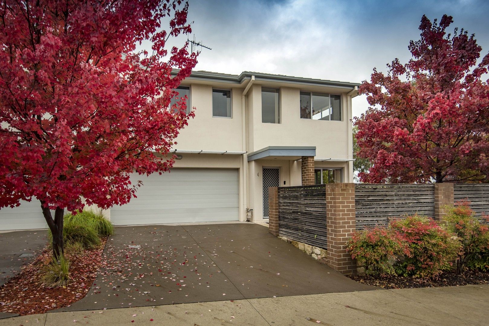 4 bedrooms Townhouse in 4/2 Ridding Street FORDE ACT, 2914