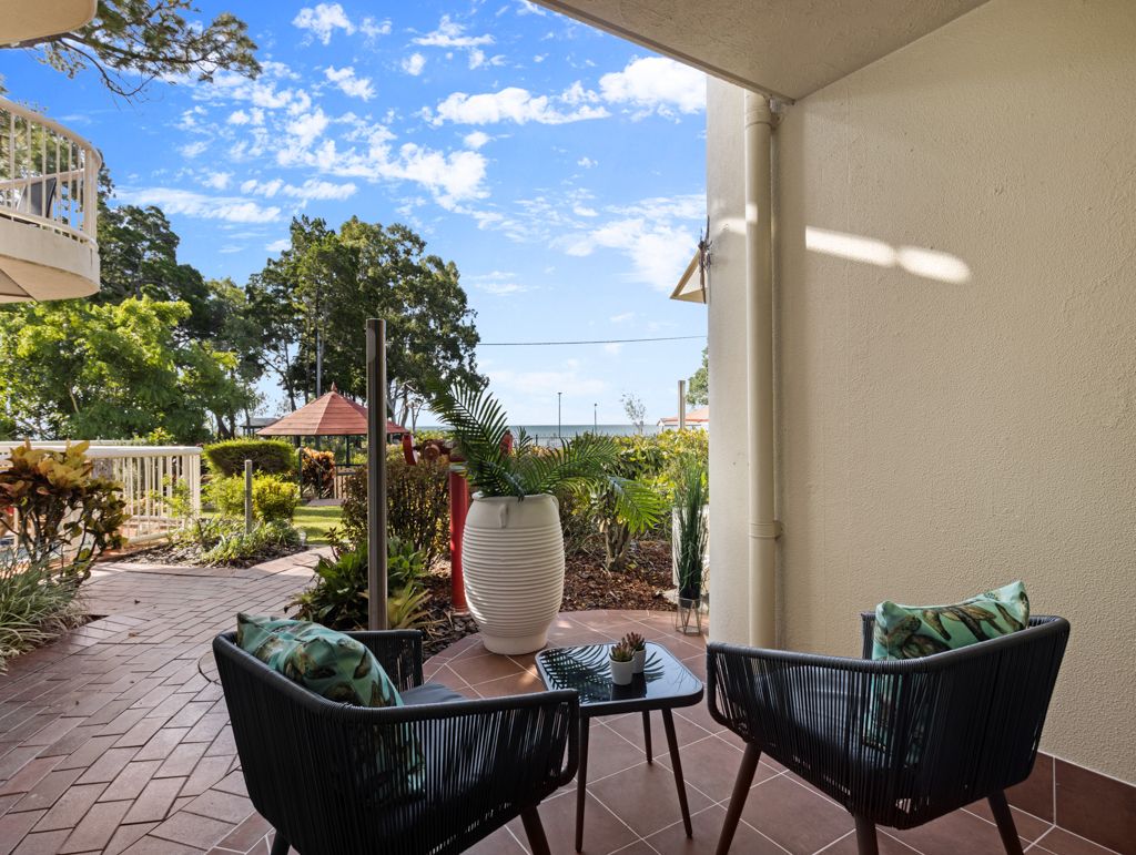 2/451 Charlton Esplanade, Torquay QLD 4655, Image 0