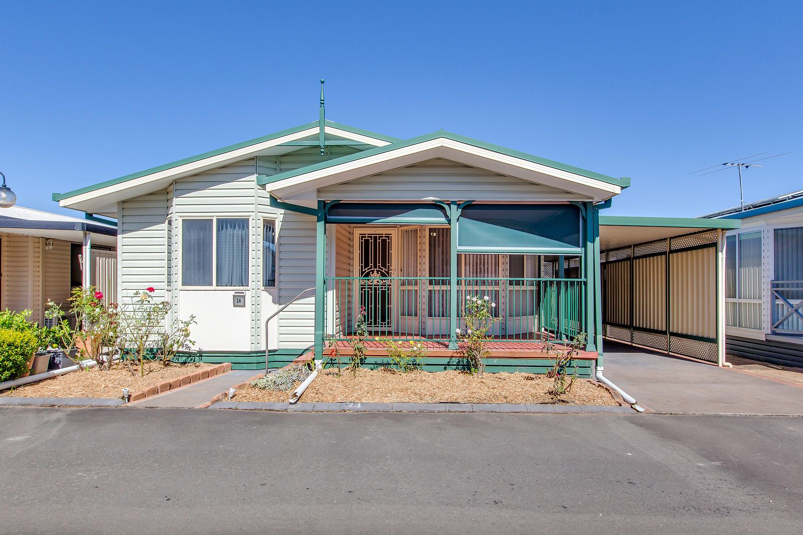 24/15 Quarter Sessions Road, Tarro NSW 2322 Domain