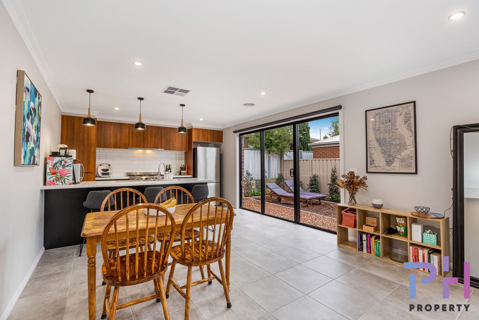 2/29a Booth Street, Golden Square VIC 3555, Image 2