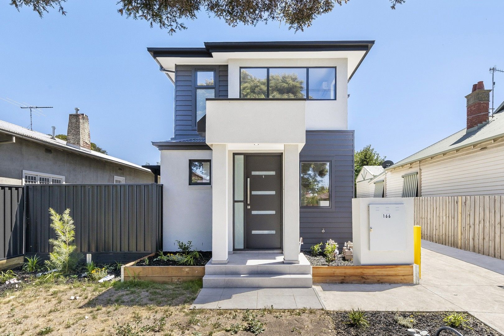 2 bedrooms Townhouse in 1/166 Francis Street YARRAVILLE VIC, 3013