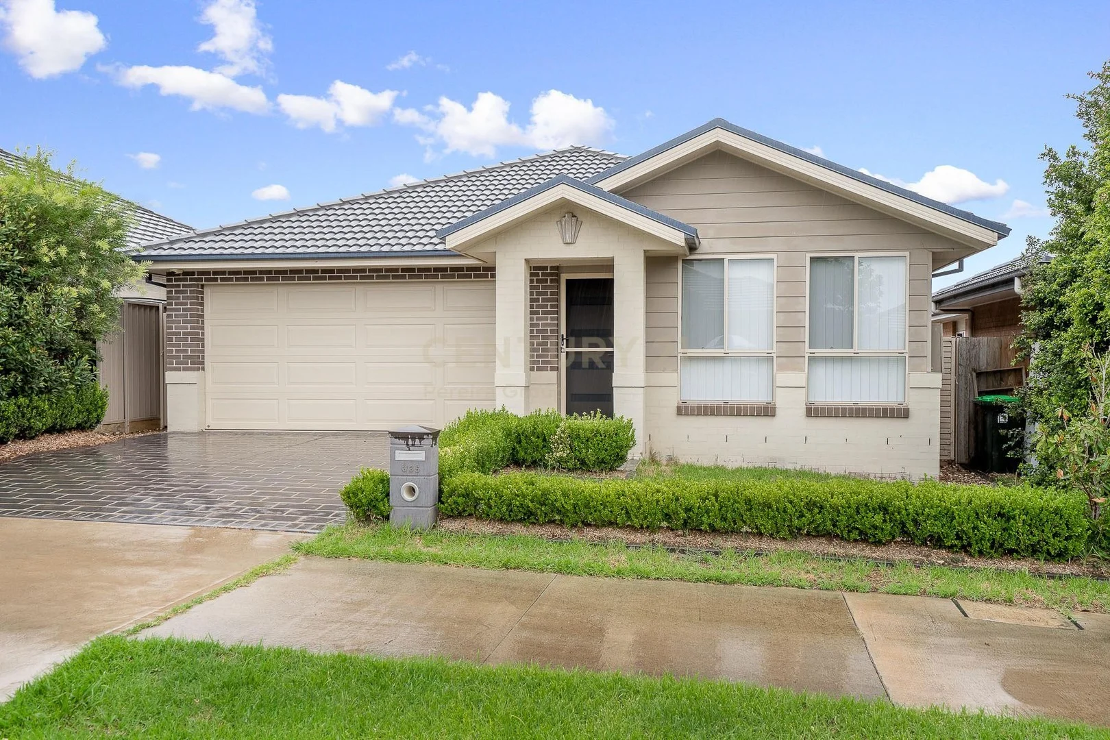 335 South Circuit, Oran Park NSW 2570