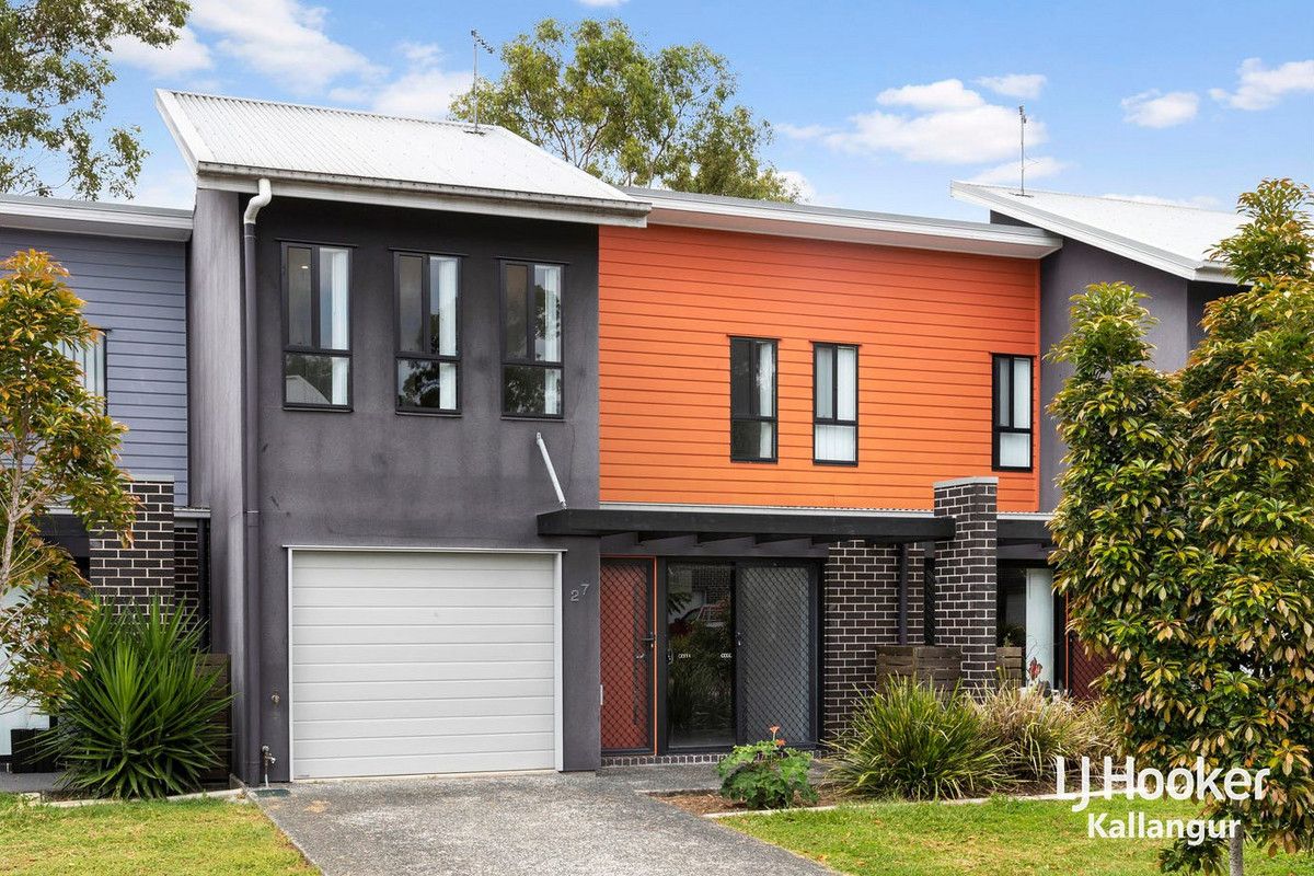 3 bedrooms Townhouse in 27/15 Ashley Court KALLANGUR QLD, 4503