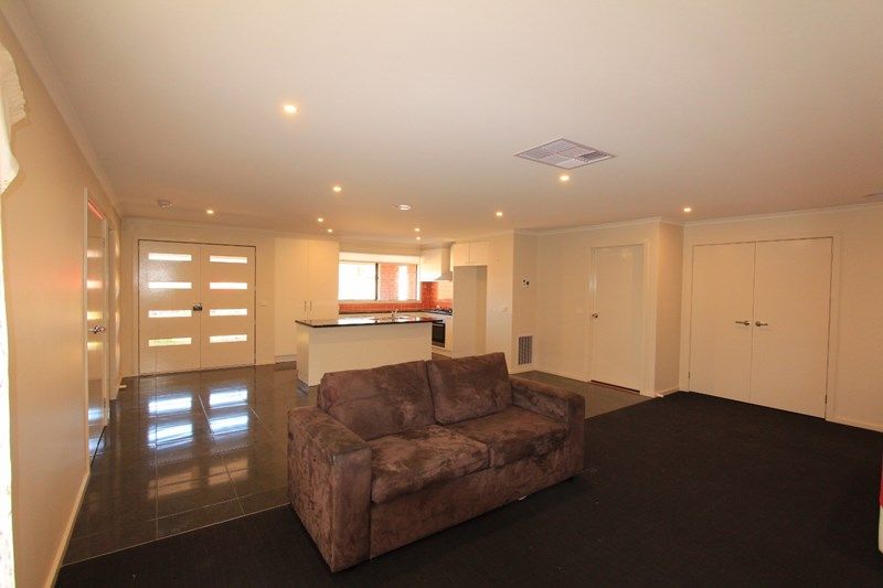 16 Jasmine Rise, Kangaroo Flat VIC 3555, Image 1