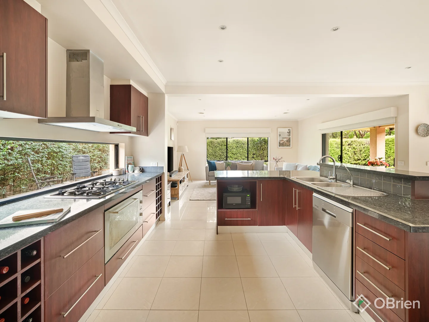 Additional image 2 of 8 Flynn Terrace, Sandhurst VIC 3977