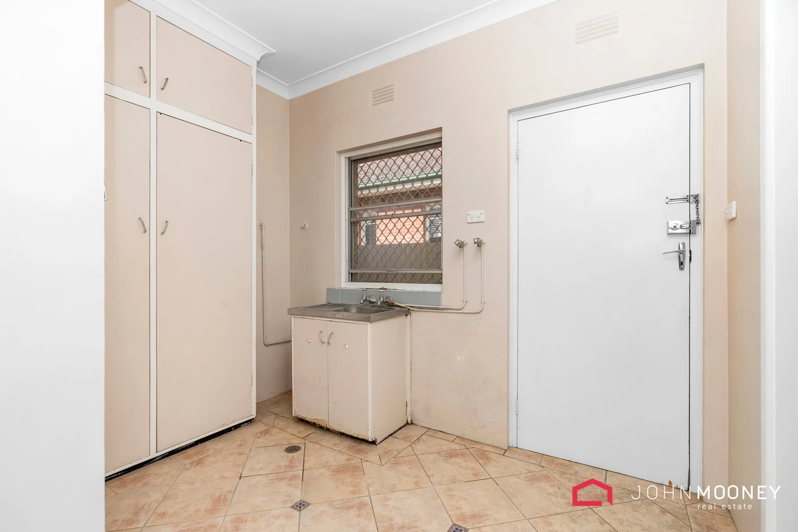 Additional image 14 of 2 Croaker Street, Turvey Park NSW 2650