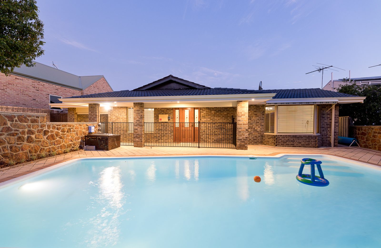 28 Langley Way, Booragoon WA 6154, Image 1