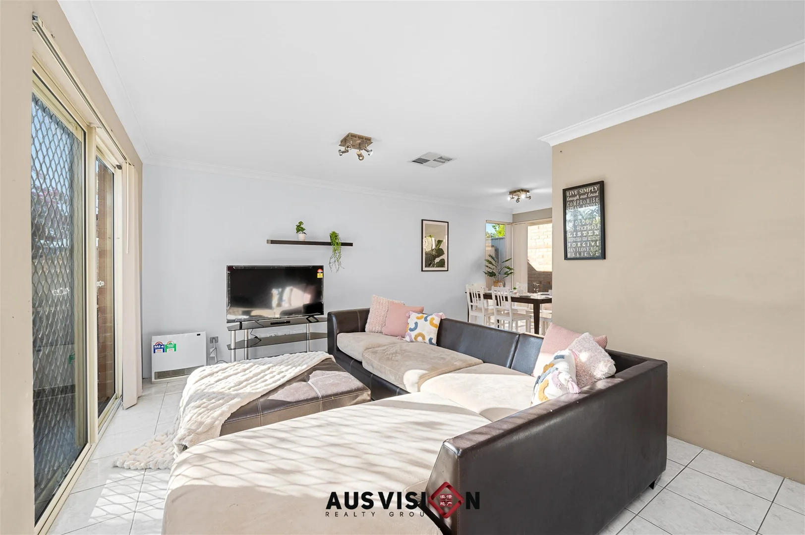 Additional image 4 of 1/18 Hogarth St, Cannington WA 6107