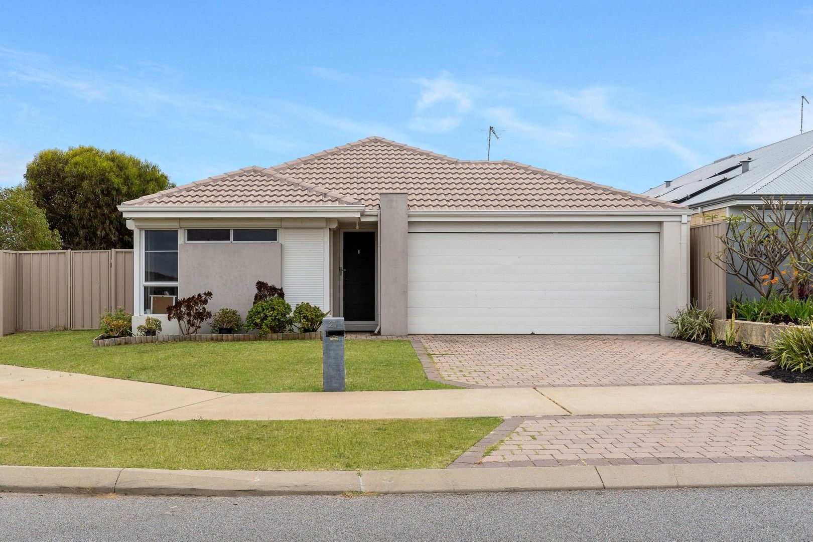 21 Isabelline Terrace, Karnup WA 6176, Image 0