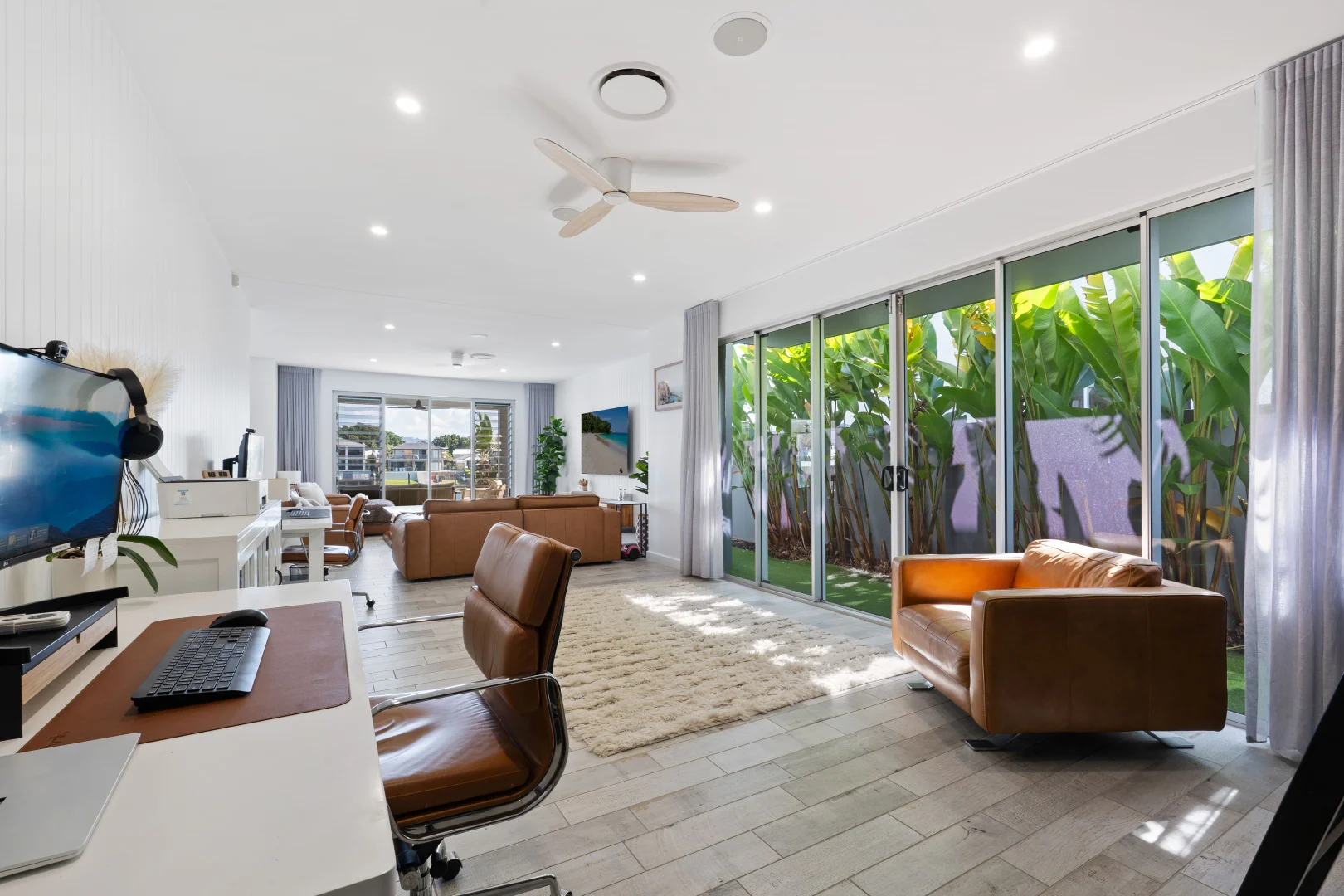 Additional image 37 of 97 Sir Bruce Small Boulevard, Benowa Waters QLD 4217